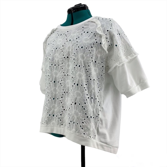 Gabby Isabella White Short Sleeve Eyelet Lace Front Top, Small/Medium - Picture 5 of 16